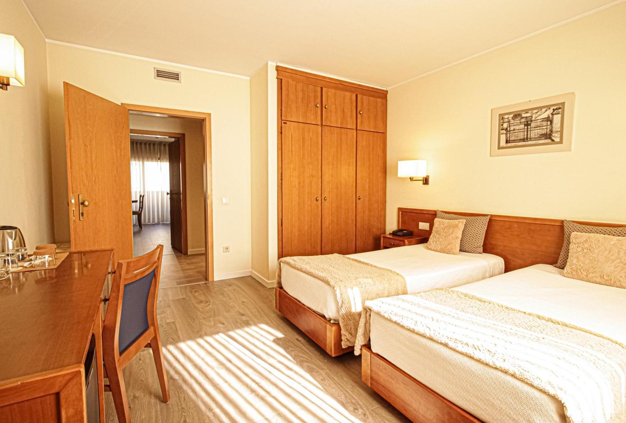 Hotel Dos Loios Santa Maria da Feira Eksteriør bilde
