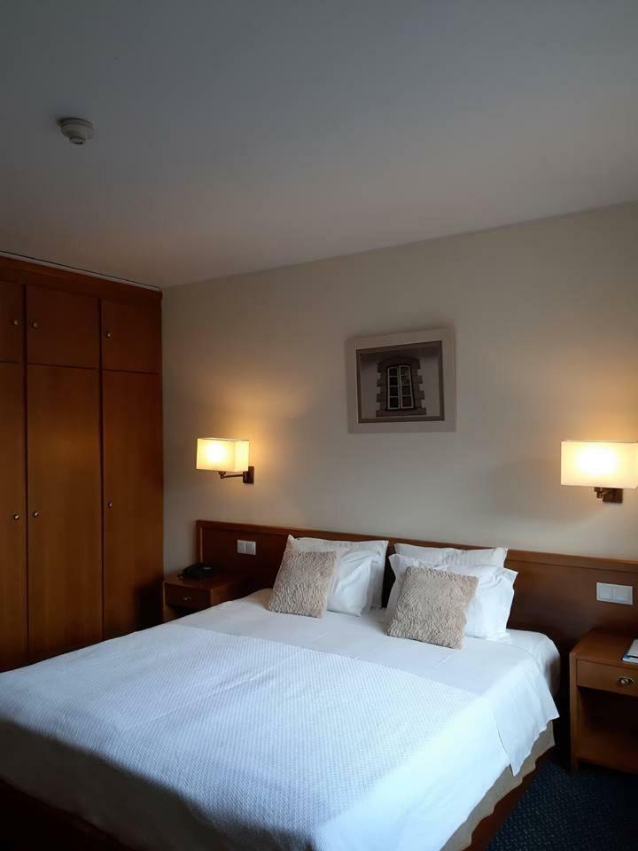 Hotel Dos Loios Santa Maria da Feira Eksteriør bilde